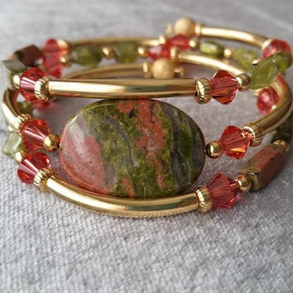 Handcrafted Bracelet - Unified Heart